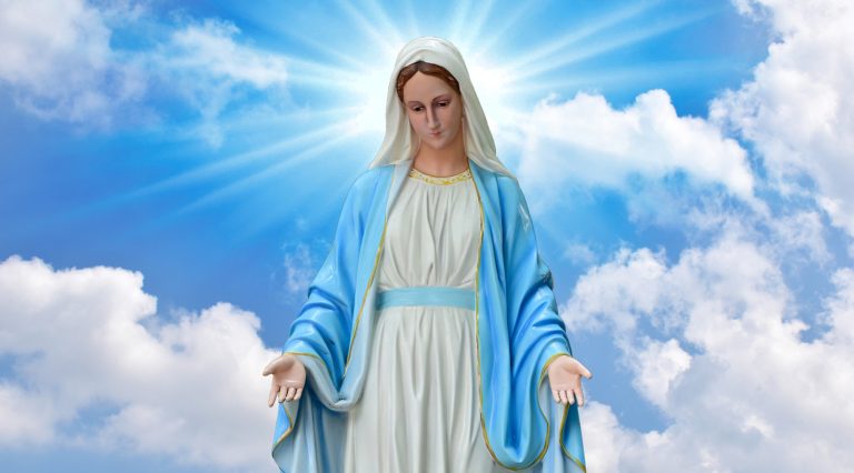 Gigantyczny posąg maryjny w Brazylii przyciąga tysiące wiernych